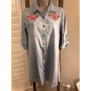 Speed Control New York dress Blue chambray Sz M Shift Shirt dress with Applique